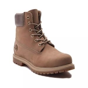 Womens Timberland Boots Natural/Metallic size 9